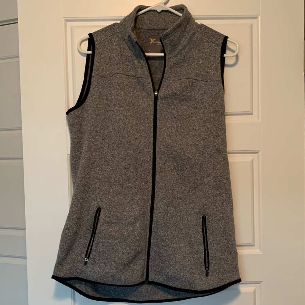 Old Navy activewear vest
